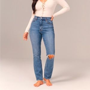 Curve love ultra high rise slim straight jean size 26 Short